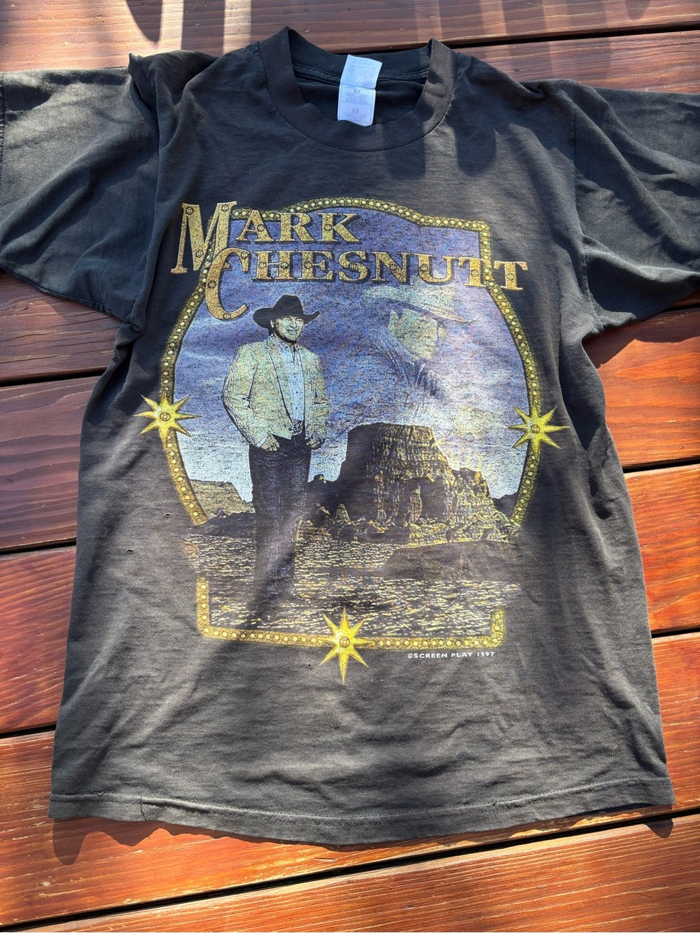 Mark Chestnut Vintage Tshirt